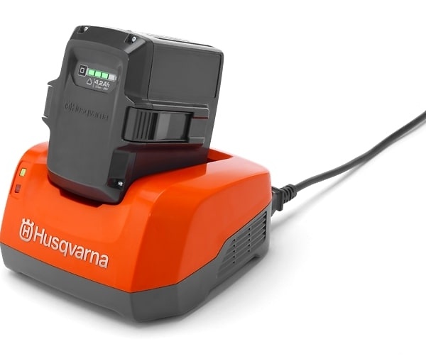 Compare 1 Husqvarna QC330 Charger