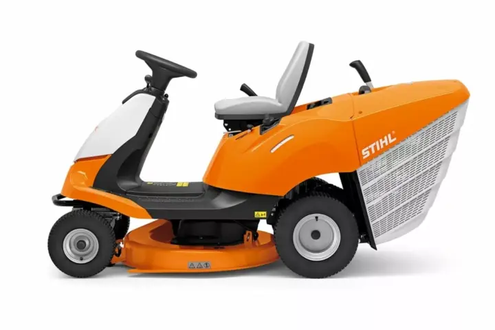 STIHL RT 4082 Petrol Ride On Lawn Tractor 4 STIHL RT 4082 Petrol Ride On Lawn Tractor