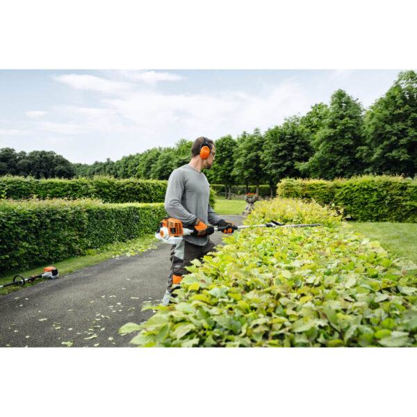 STIHL HL 92 KC-E Petrol Long Reach Hedge Trimmer2