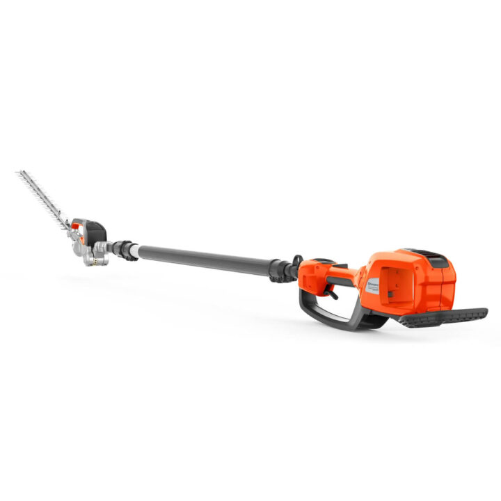 Husqvarna 520iHT4 Battery Long Reach Hedge Trimmer 1 Husqvarna 520iHT4 Battery Long Reach Hedge Trimmer