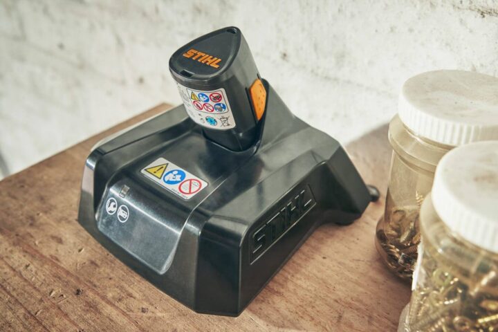STIHL AL 1 Standard Charger 5 STIHL AL 1 Standard Charger