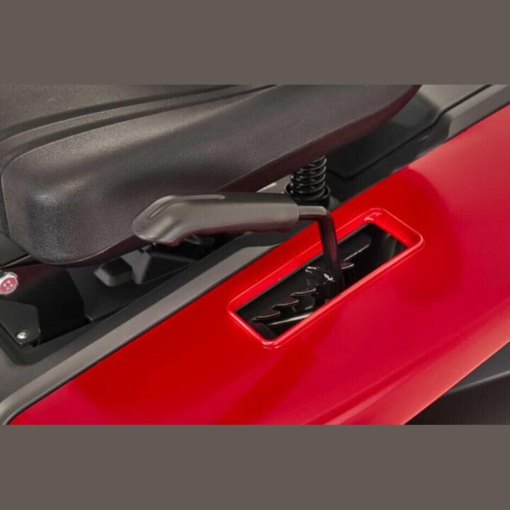 Mountfield 28E Battery Ride On Lawn Tractor (Kit) 6 Mountfield 28E Battery Ride On Lawn Tractor (Kit)