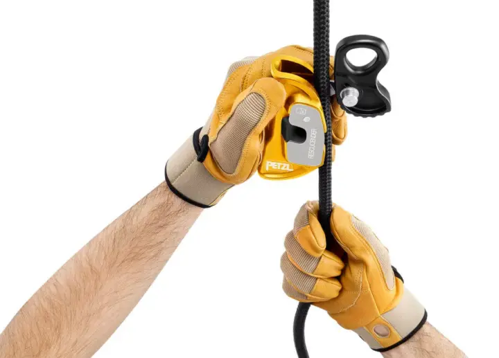 Petzl RESCUCENDER Openable Cam-Loaded Rope Clamp 2 Petzl RESCUCENDER Openable Cam-Loaded Rope Clamp