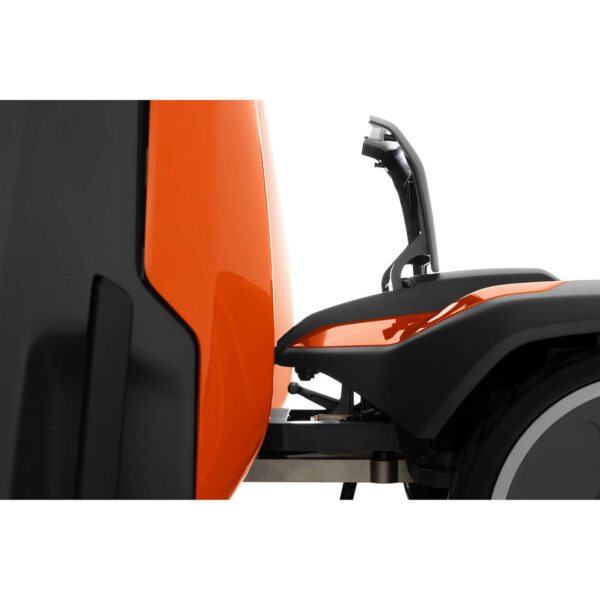 Husqvarna CEORA Razor Cutting Deck2
