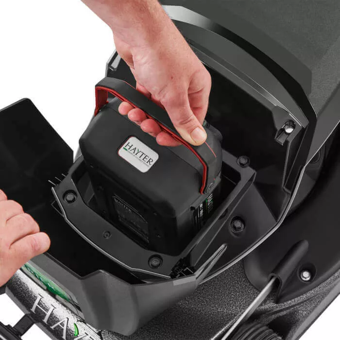 Hayter Harrier 41 PRO 60V Self Propelled Battery Lawn Mower 2 Hayter Harrier 41 PRO 60V Self Propelled Battery Lawn Mower