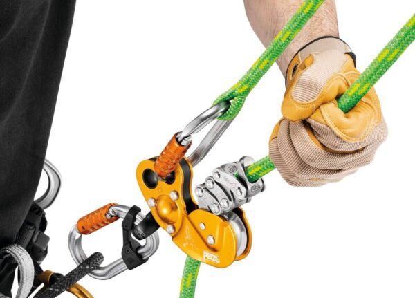 petzl_flow_11.8mm_green_climbing_rope_spliced_eye_2