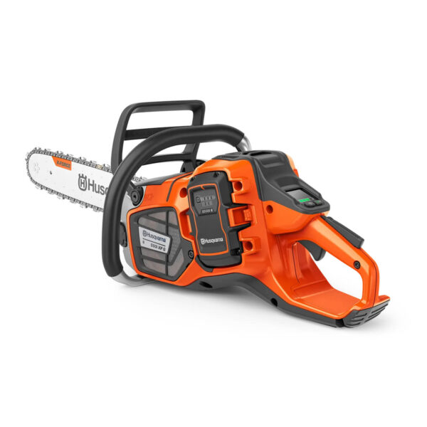 Husqvarna 550i XP® Battery Chainsaw2