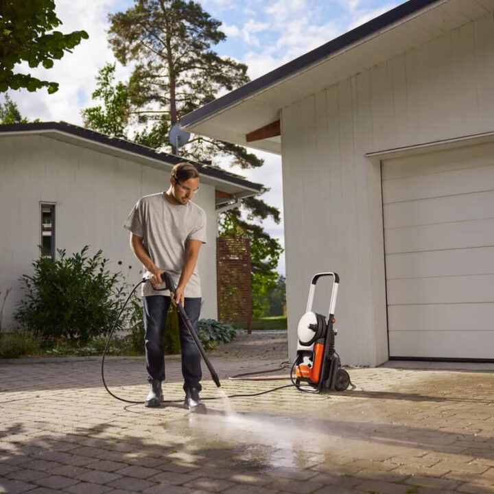 Husqvarna PW 240 Electric Pressure Washer 4 Husqvarna PW 240 Electric Pressure Washer